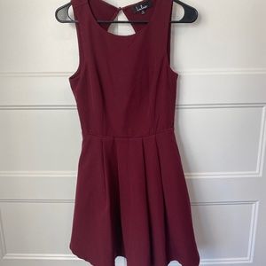 Women's Lulu Burgundy Backless Dress, Size M